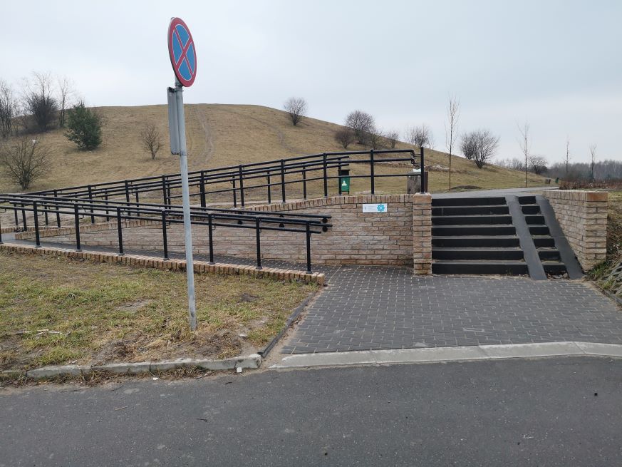 Schody z pochylnią Ursynów